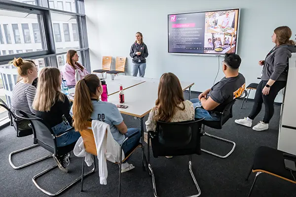 Theoretische Ausbildung